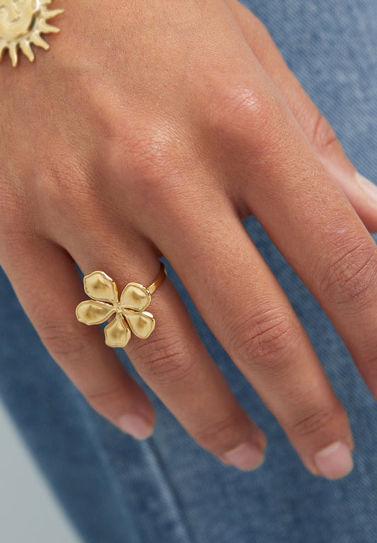 Ring glitz flower